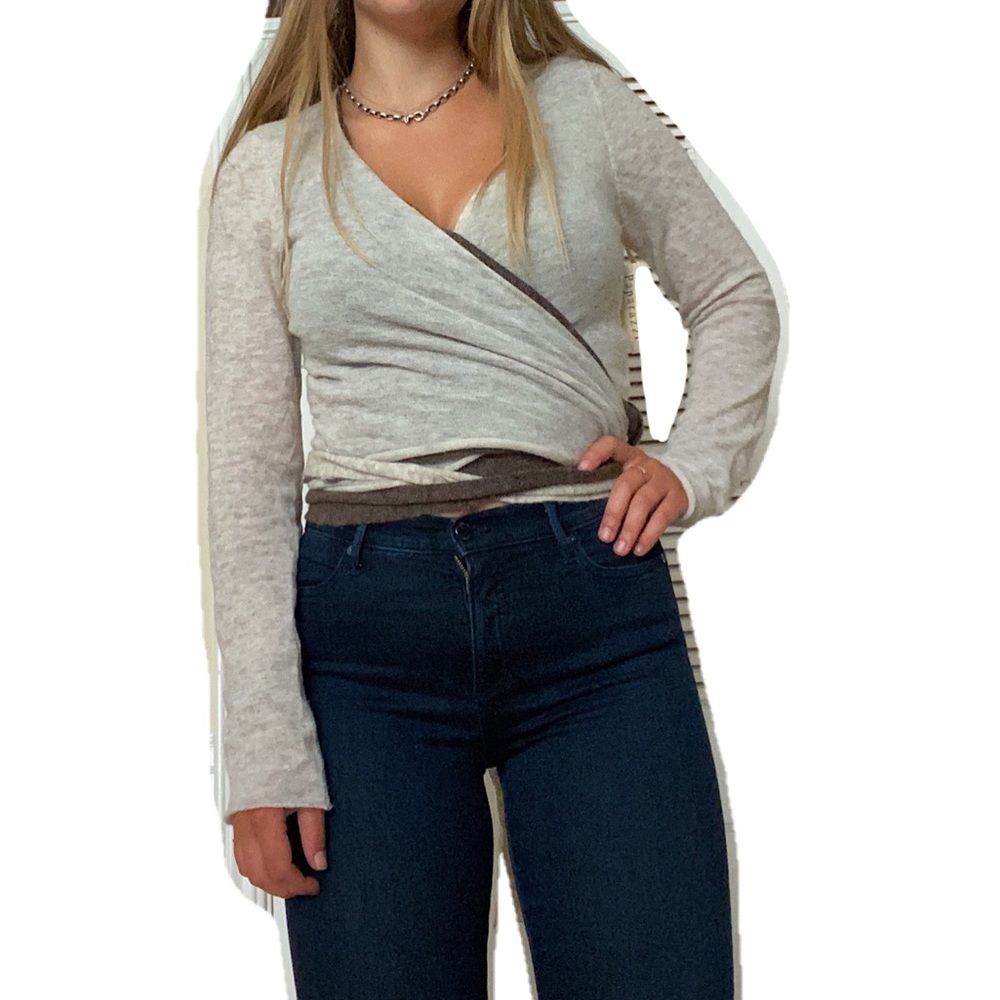 CLEA BROWN AND WHITE WRAP TOP